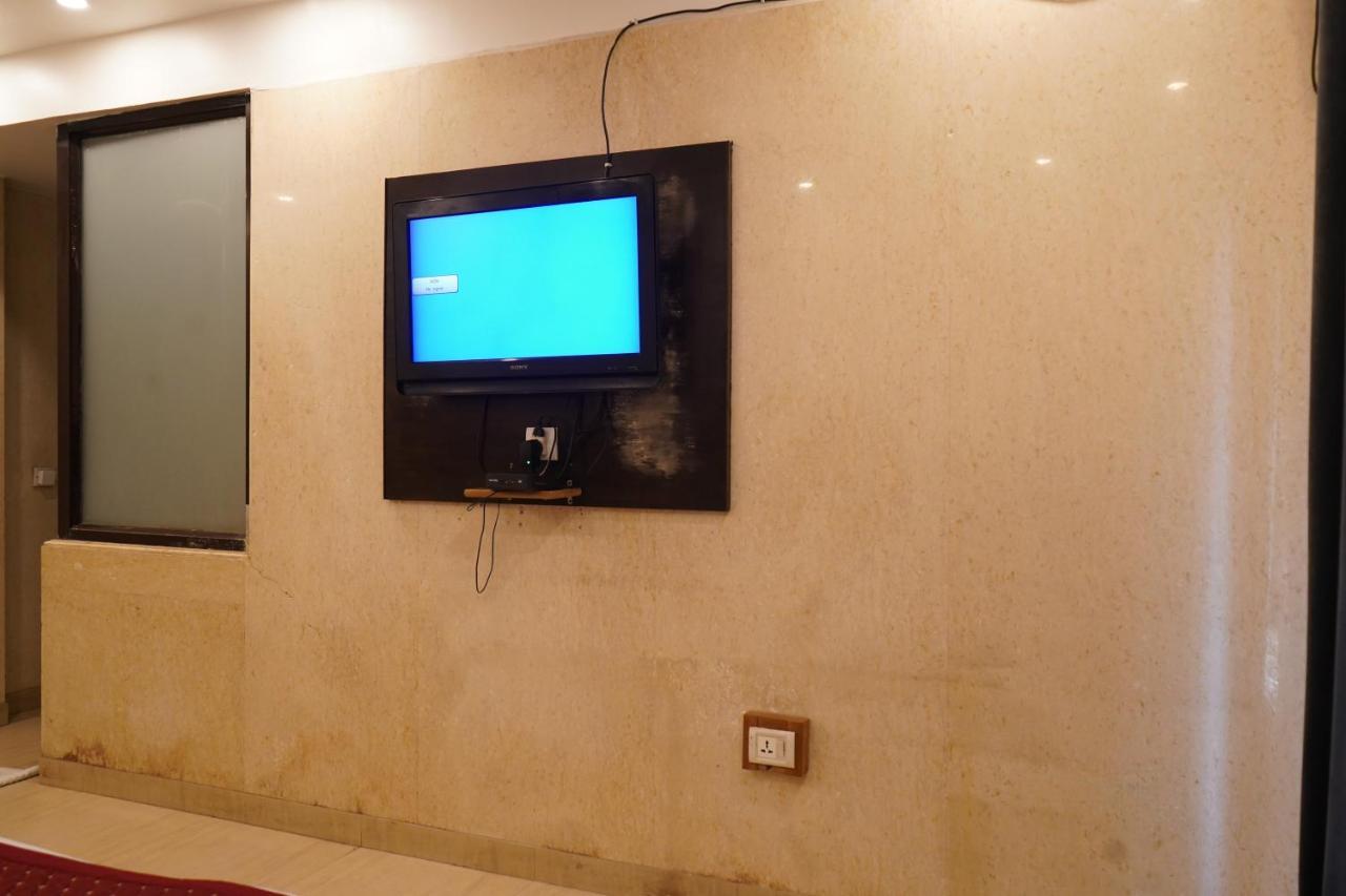 Hotel O Delhi, Near Karol Bagh Main Market And Metro Station Yeni Delhi Dış mekan fotoğraf