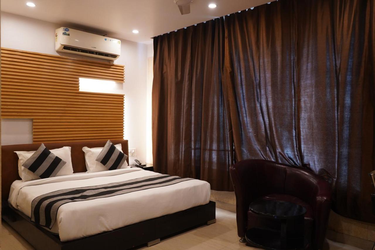 Hotel O Delhi, Near Karol Bagh Main Market And Metro Station Yeni Delhi Dış mekan fotoğraf